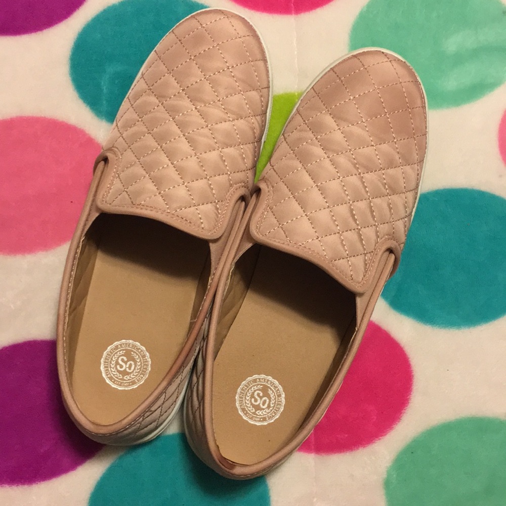 Pink shoes!!